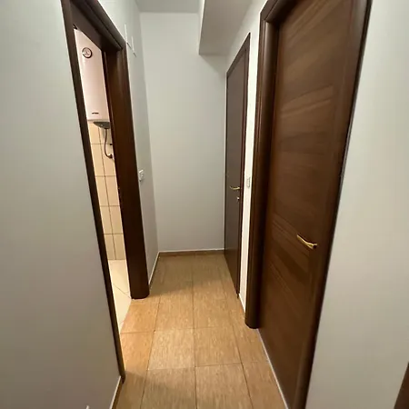 Big 2 * Подгориця